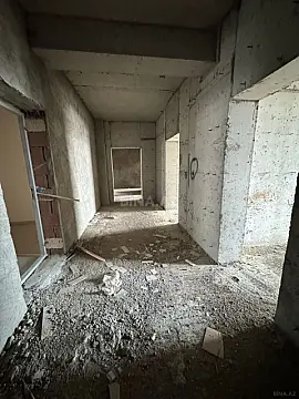 Satılır 4 otaqlı mənzil 173 m²