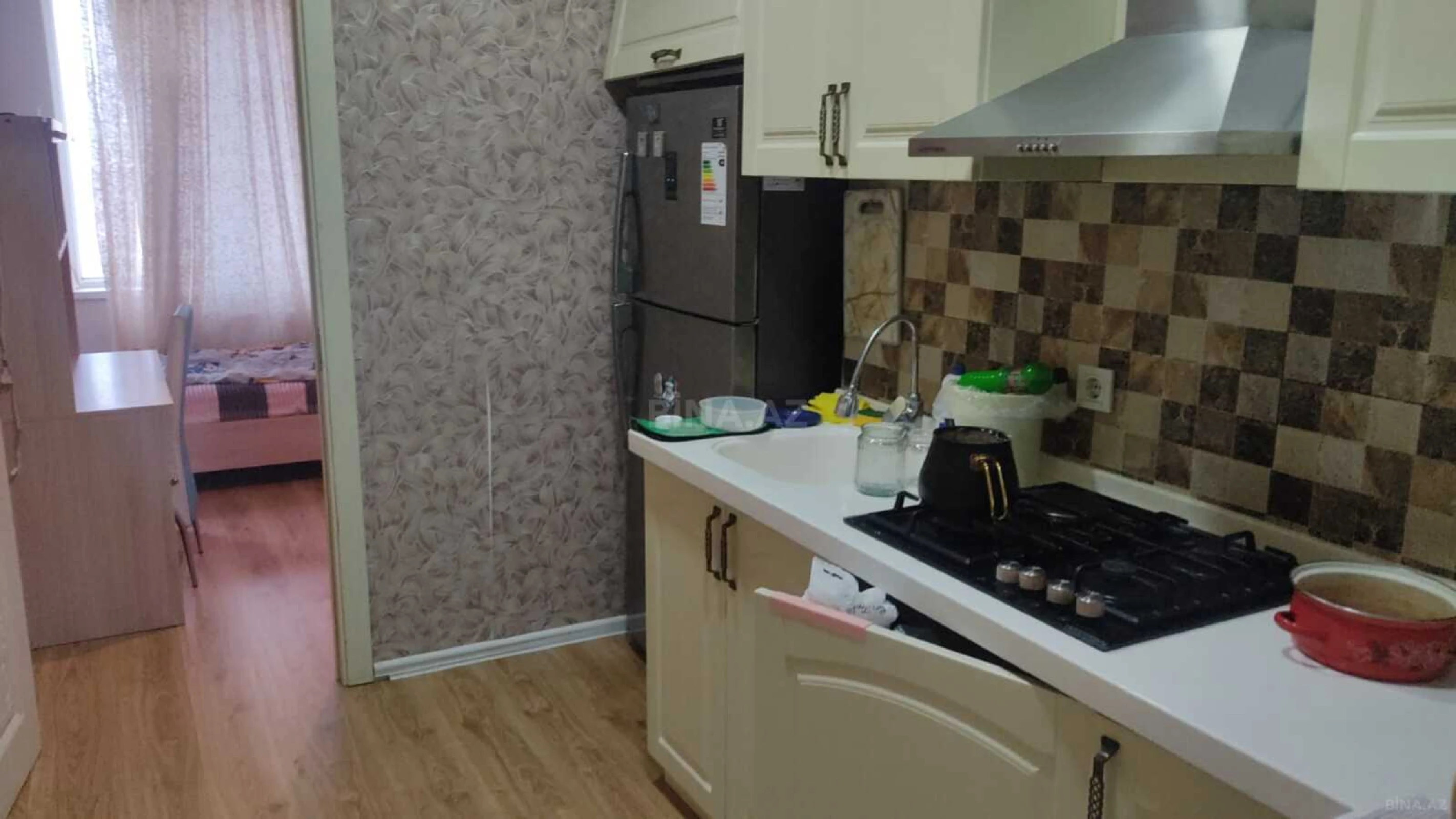 Satılır 3 otaqlı mənzil 96 m²