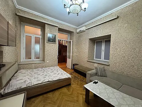 Satılır 2 otaqlı mənzil 45 m²