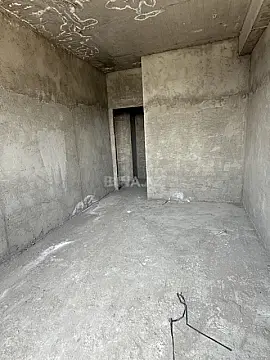 Satılır 2 otaqlı mənzil 75 m²