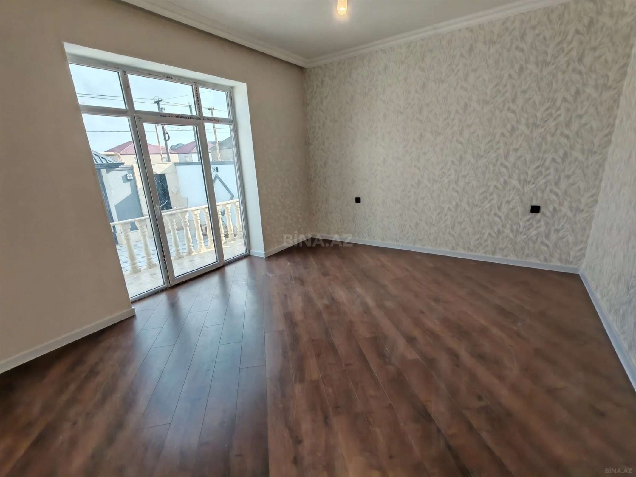 Satılır 4 otaqlı həyət evi 170 m²