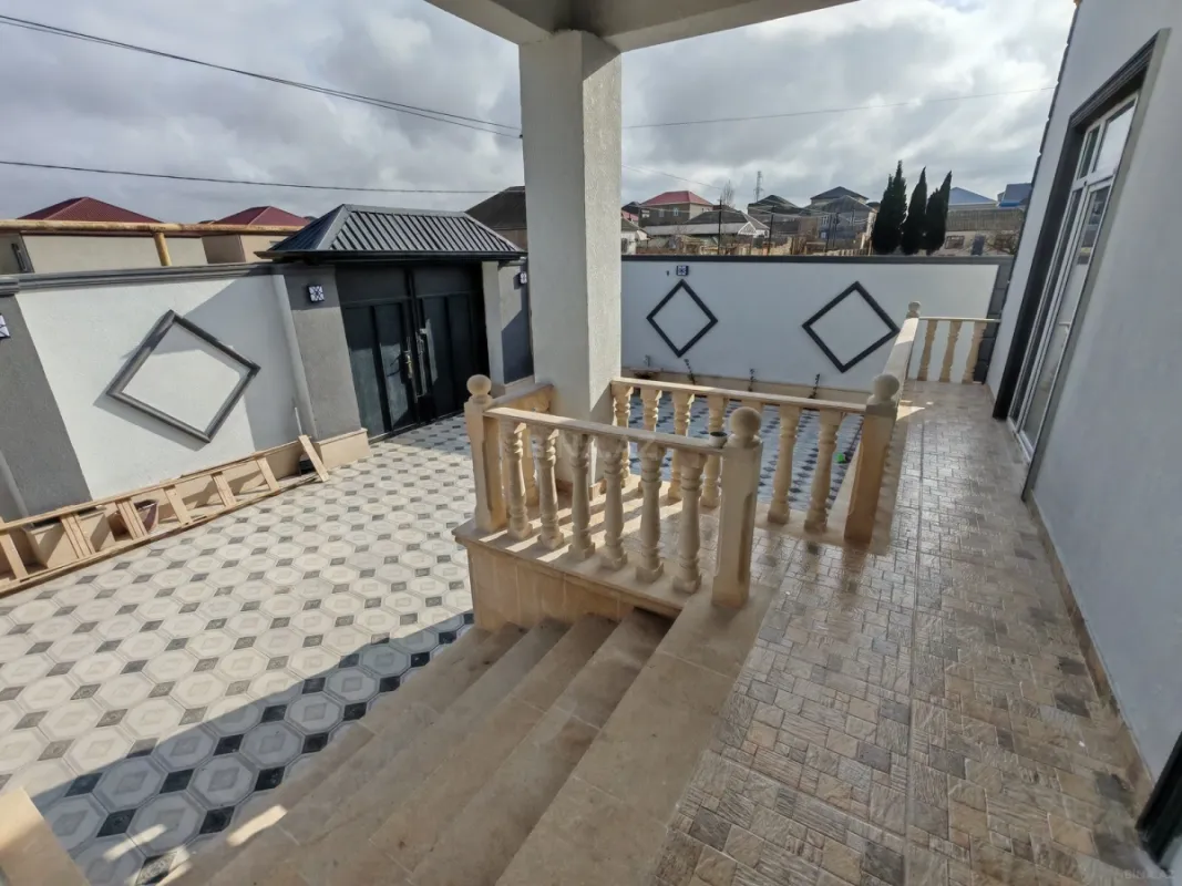 Satılır 4 otaqlı həyət evi 170 m²