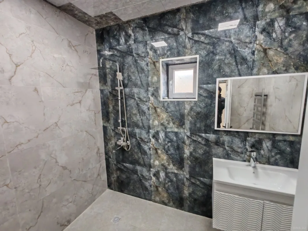 Satılır 4 otaqlı həyət evi 170 m²
