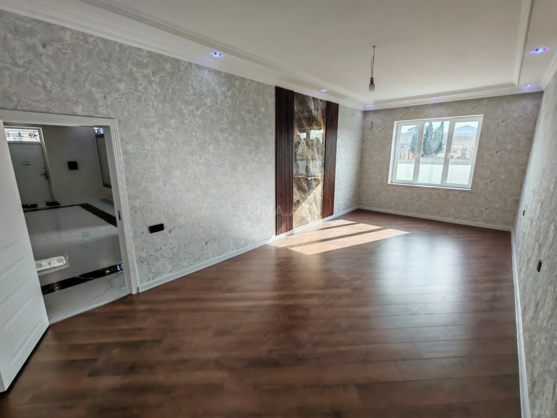 Satılır 4 otaqlı həyət evi 170 m²