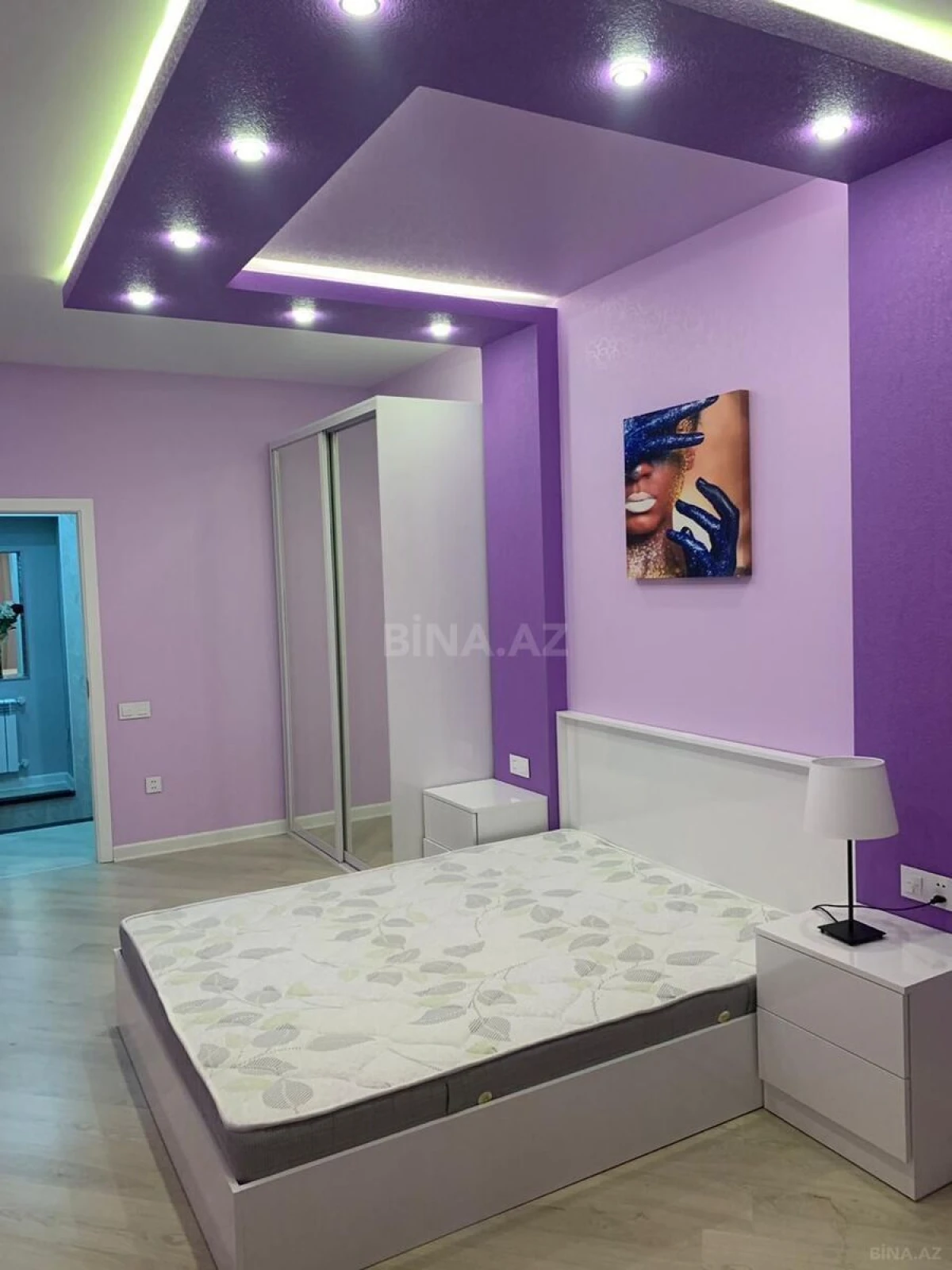 Kirayə verilir 3 otaqlı mənzil 160 m²