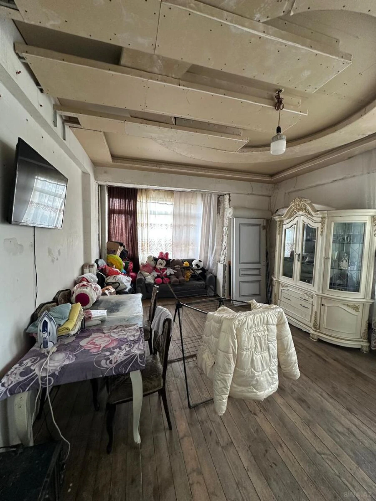 Satılır 4 otaqlı mənzil 120 m²
