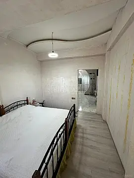 Satılır 4 otaqlı mənzil 120 m²