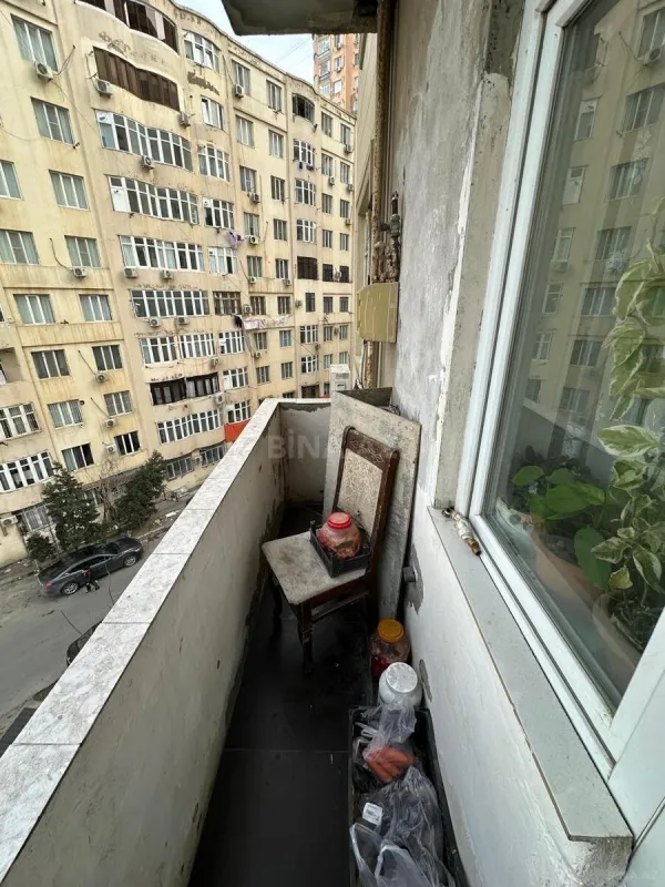 Satılır 4 otaqlı mənzil 120 m²