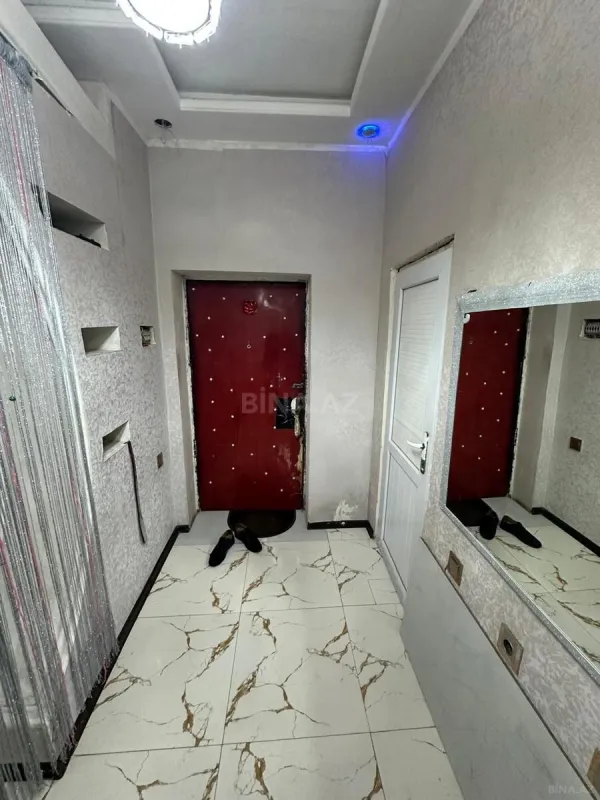 Satılır 4 otaqlı mənzil 120 m²