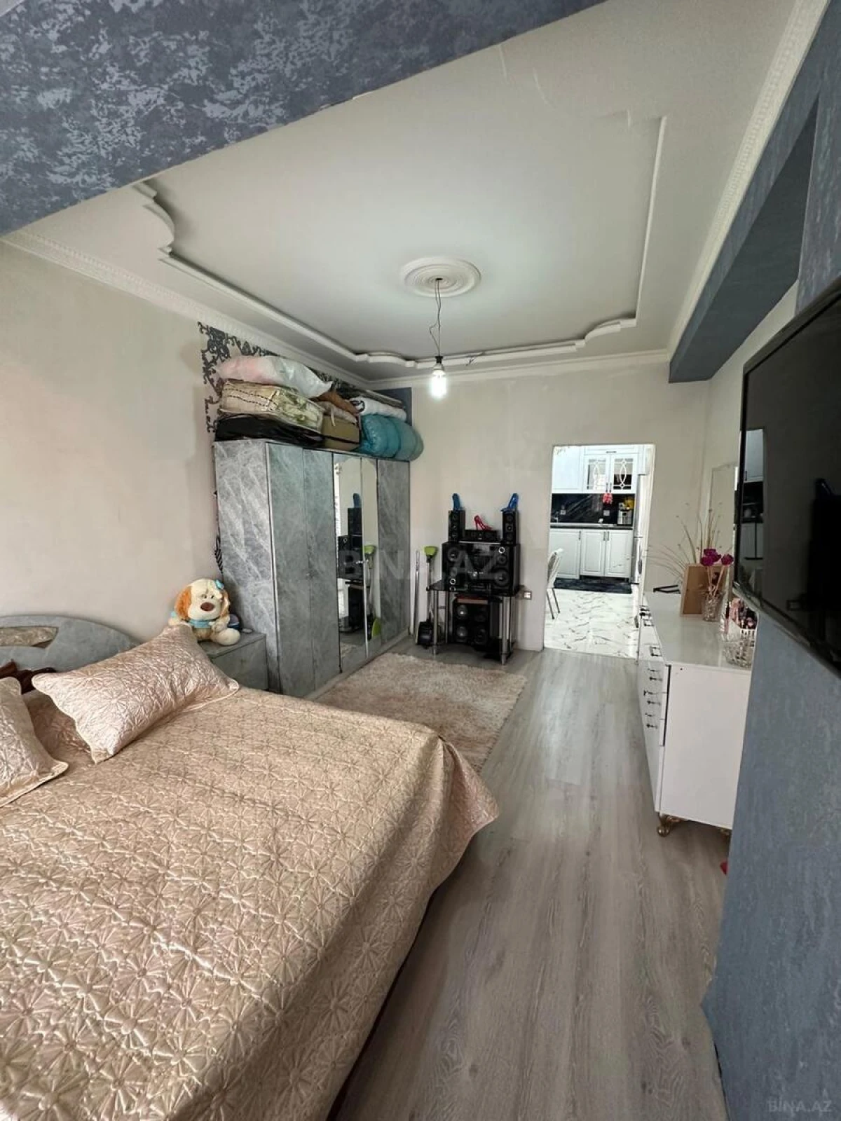 Satılır 4 otaqlı mənzil 120 m²
