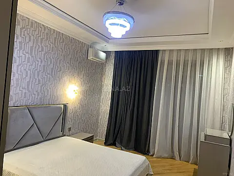 Kirayə verilir 3 otaqlı mənzil 145 m²