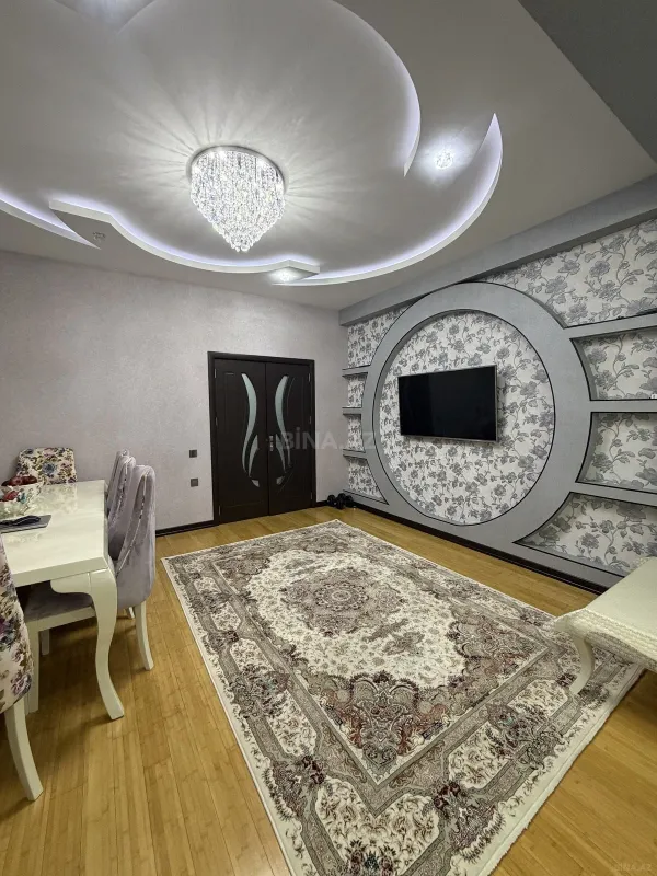 Satılır 3 otaqlı mənzil 128 m²