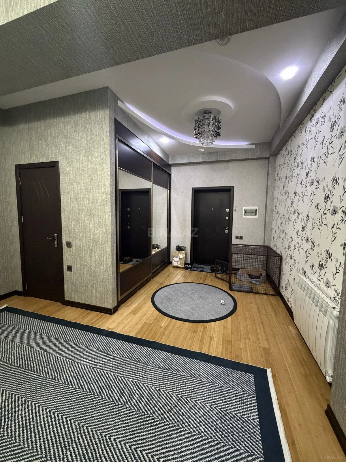Satılır 3 otaqlı mənzil 128 m²