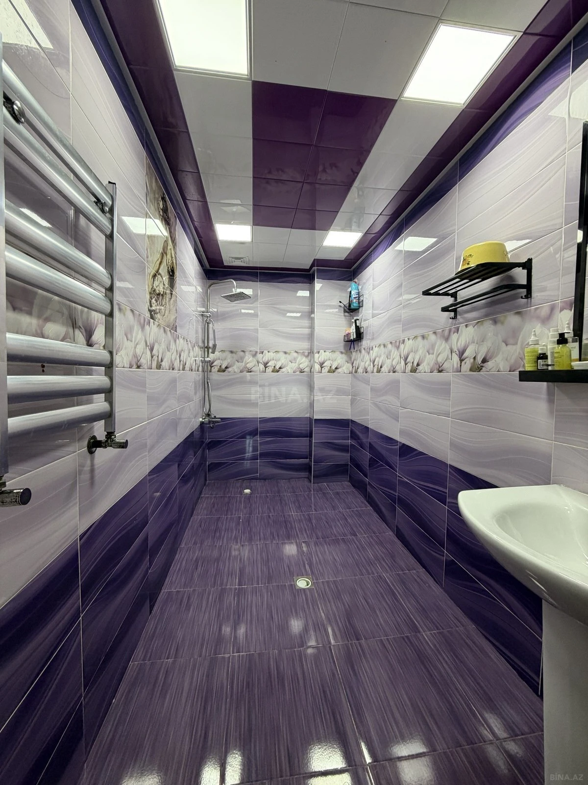 Satılır 3 otaqlı mənzil 128 m²