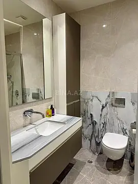 Satılır 1 otaqlı mənzil 57 m²