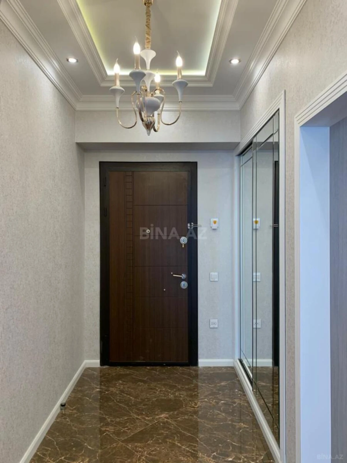 Kirayə verilir 3 otaqlı mənzil 102 m²