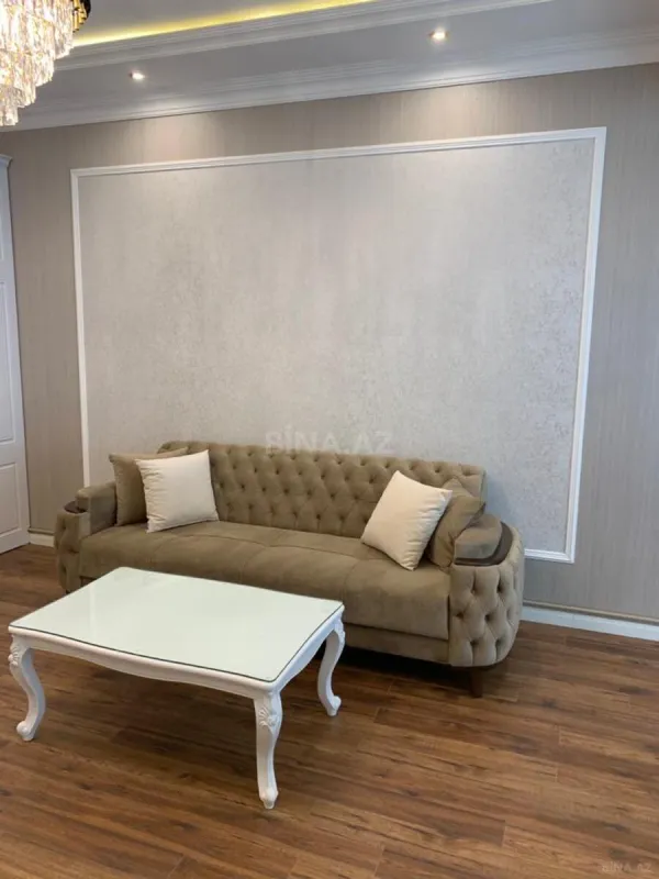 Kirayə verilir 3 otaqlı mənzil 102 m²