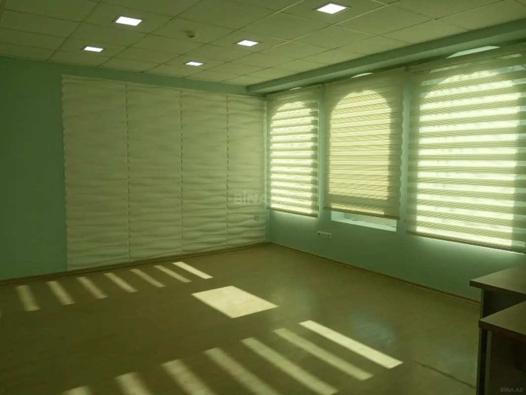 Kirayə verilir 3 otaqlı ofis 110 m²