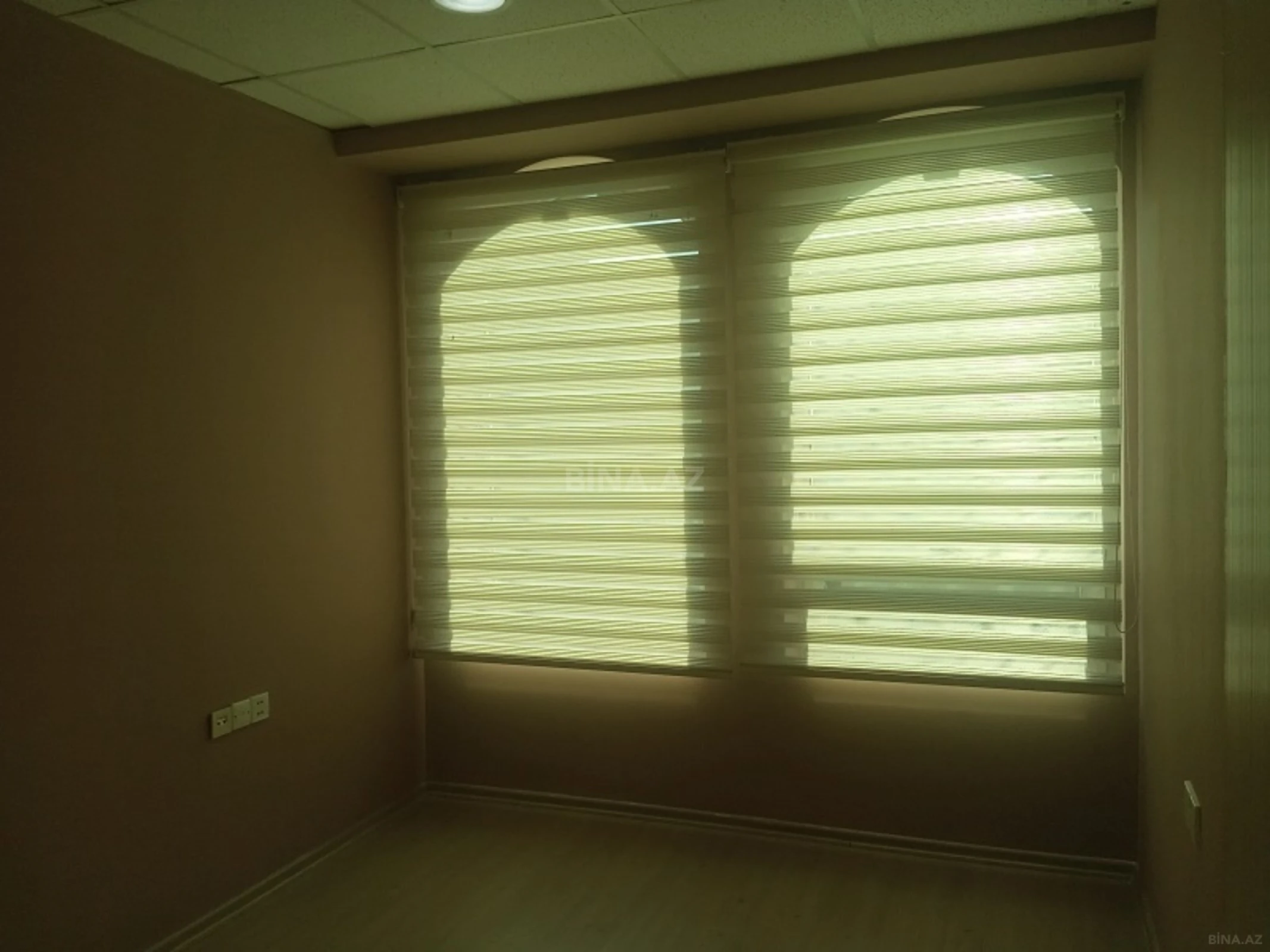 Kirayə verilir 3 otaqlı ofis 110 m²