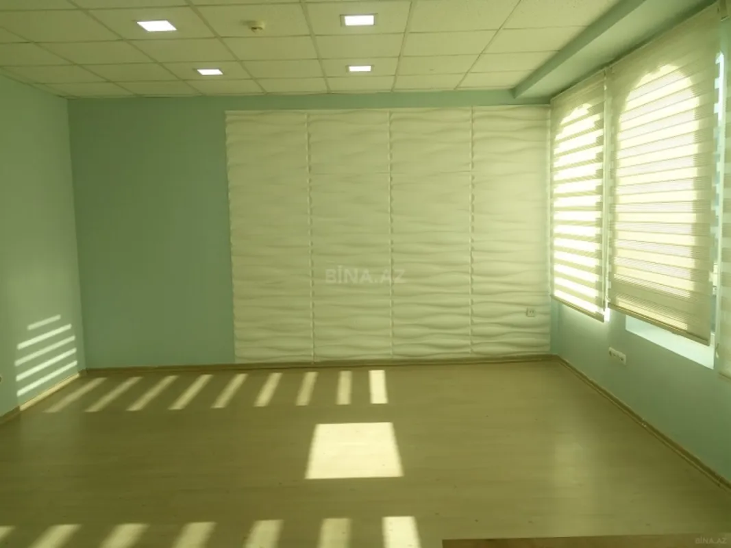 Kirayə verilir 3 otaqlı ofis 110 m²