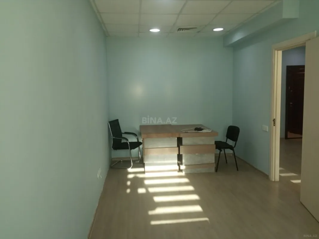 Kirayə verilir 3 otaqlı ofis 110 m²