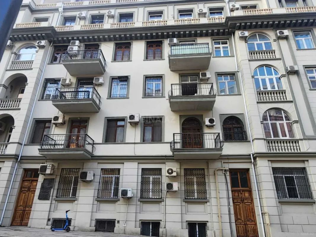 Satılır 3 otaqlı mənzil 90 m²