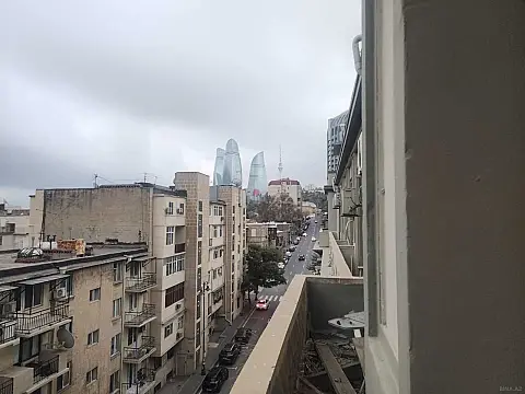 Satılır 3 otaqlı mənzil 90 m²