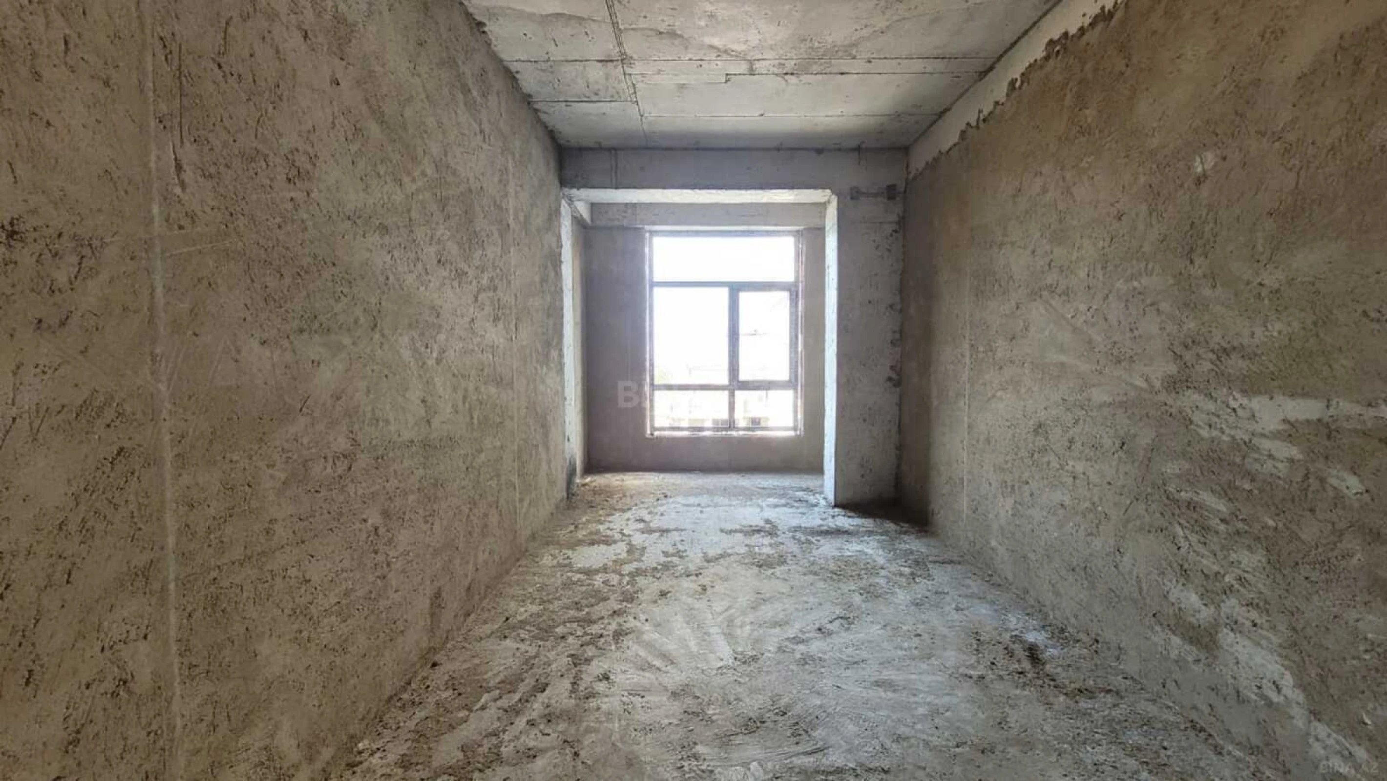 Satılır 3 otaqlı mənzil 117 m²