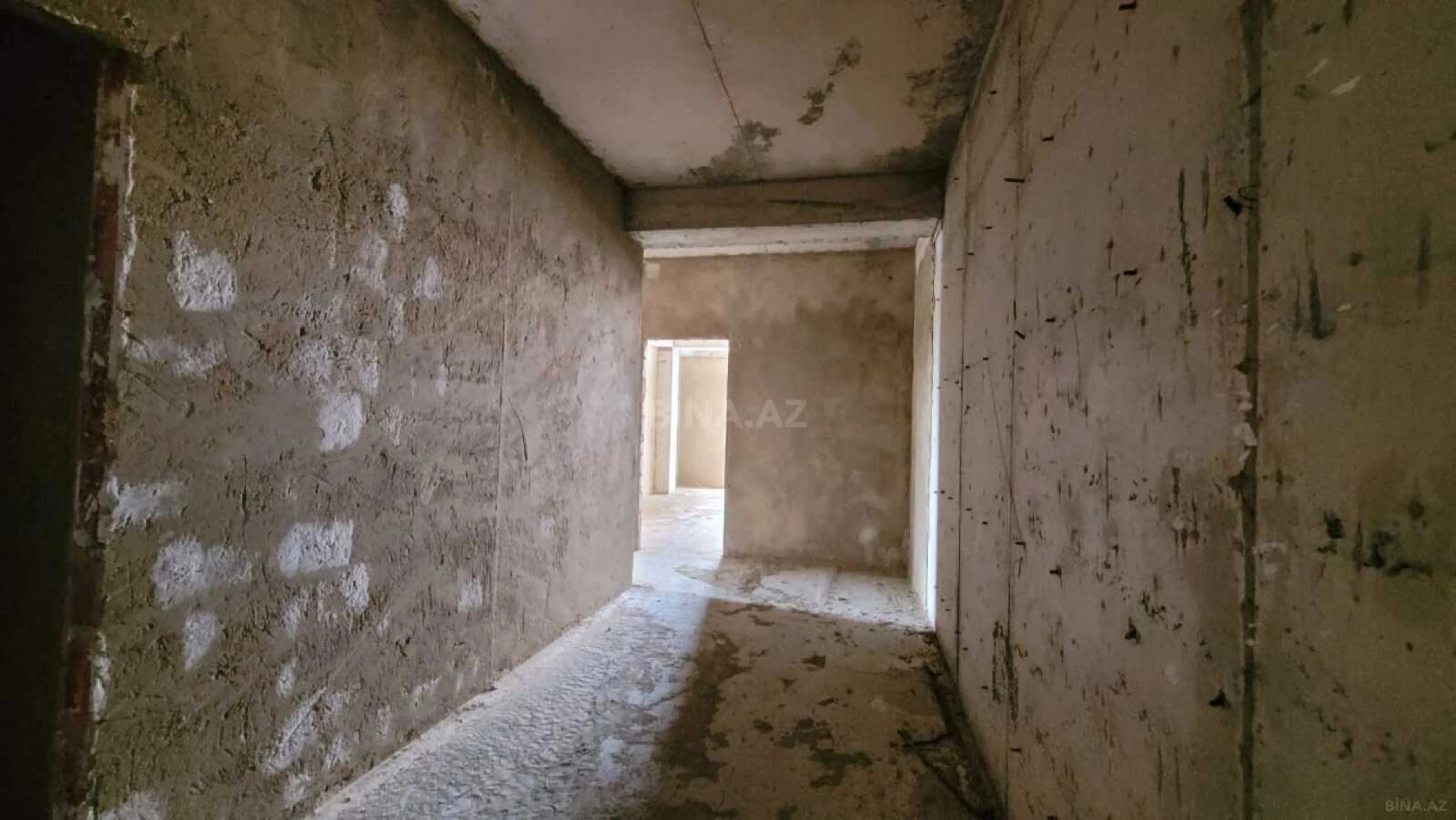 Satılır 3 otaqlı mənzil 117 m²