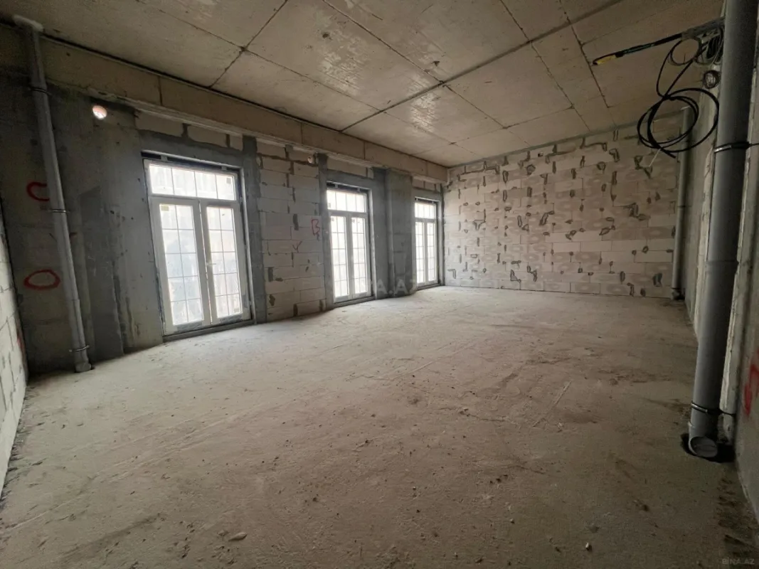 Satılır 2 otaqlı mənzil 90.5 m²