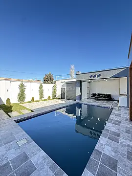 Satılır 4 otaqlı həyət evi 165 m²