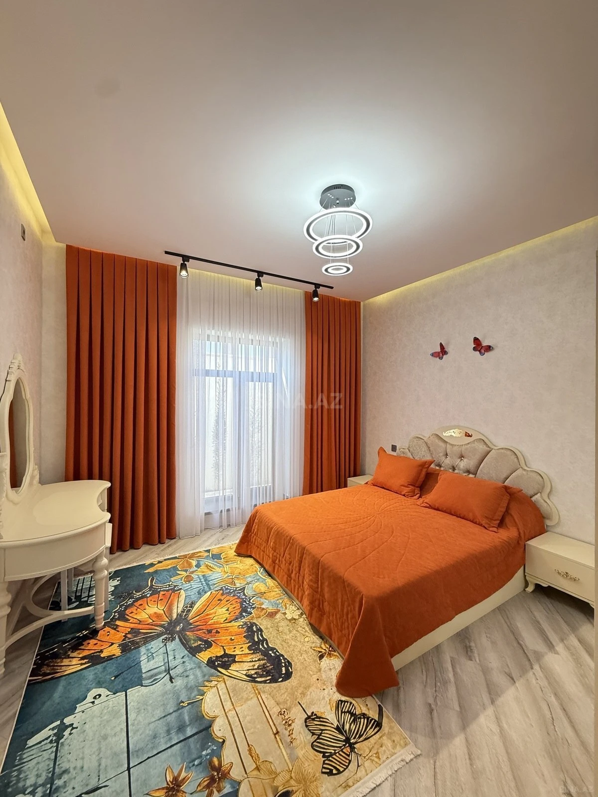 Satılır 4 otaqlı həyət evi 165 m²