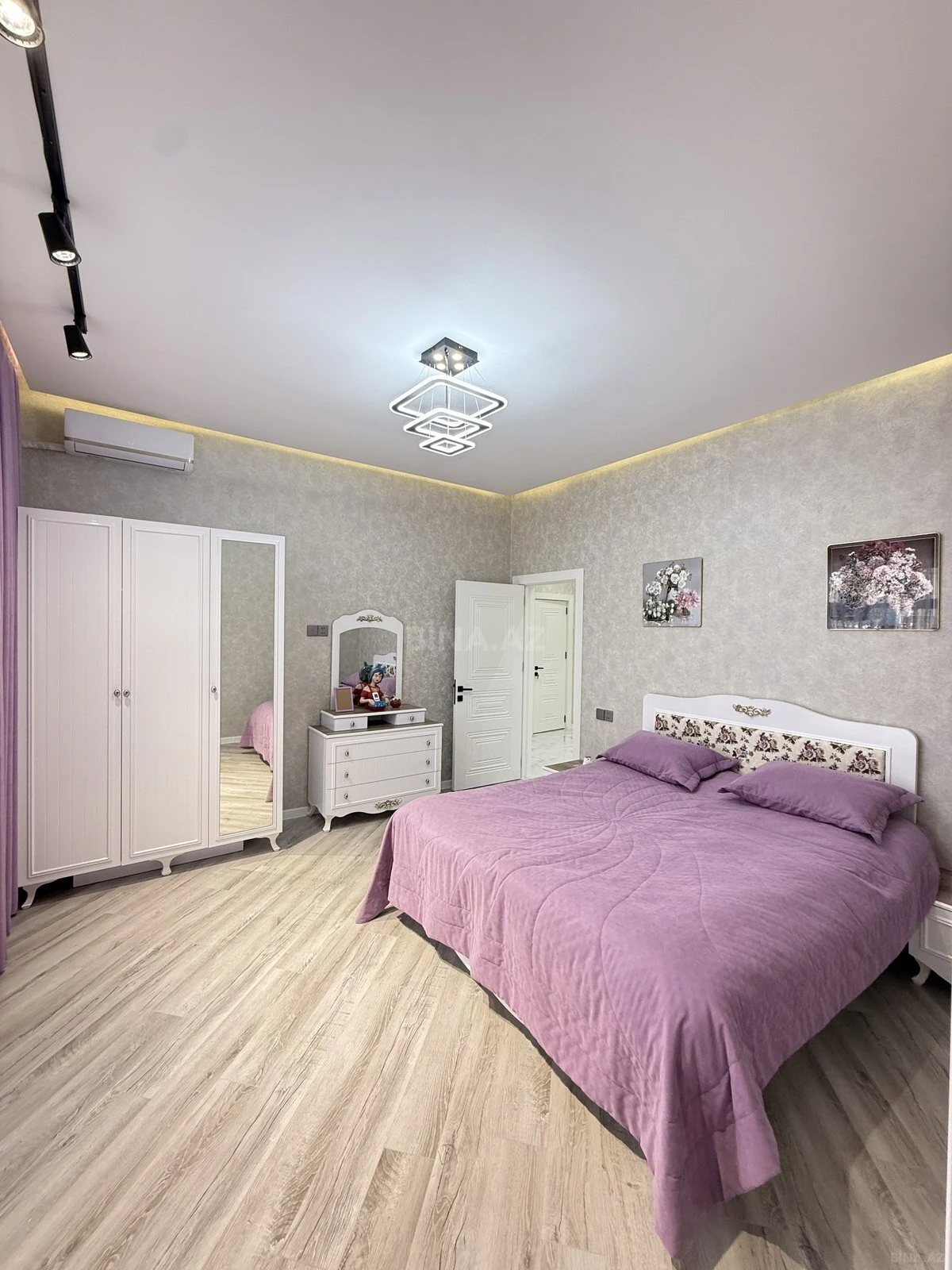Satılır 4 otaqlı həyət evi 165 m²