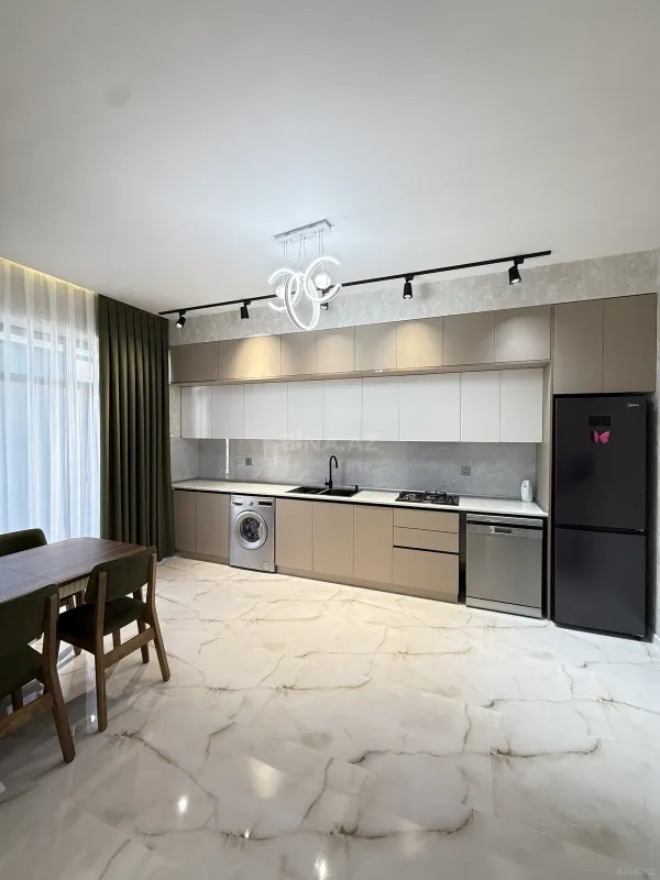 Satılır 4 otaqlı həyət evi 165 m²