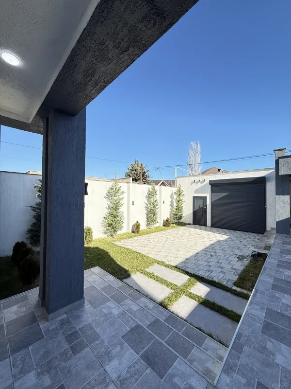 Satılır 4 otaqlı həyət evi 165 m²