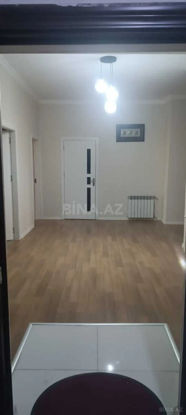 Satılır 2 otaqlı mənzil 105 m²