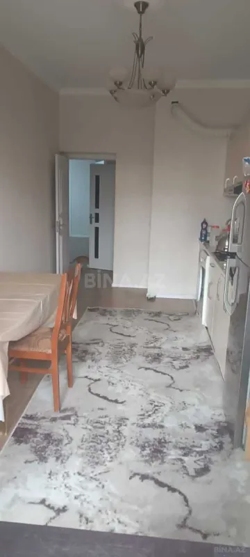 Satılır 2 otaqlı mənzil 105 m²