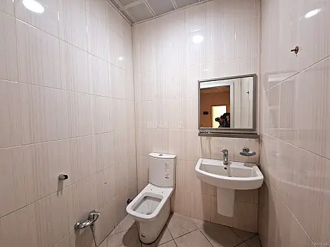 Kirayə verilir 4 otaqlı ofis 148 m²