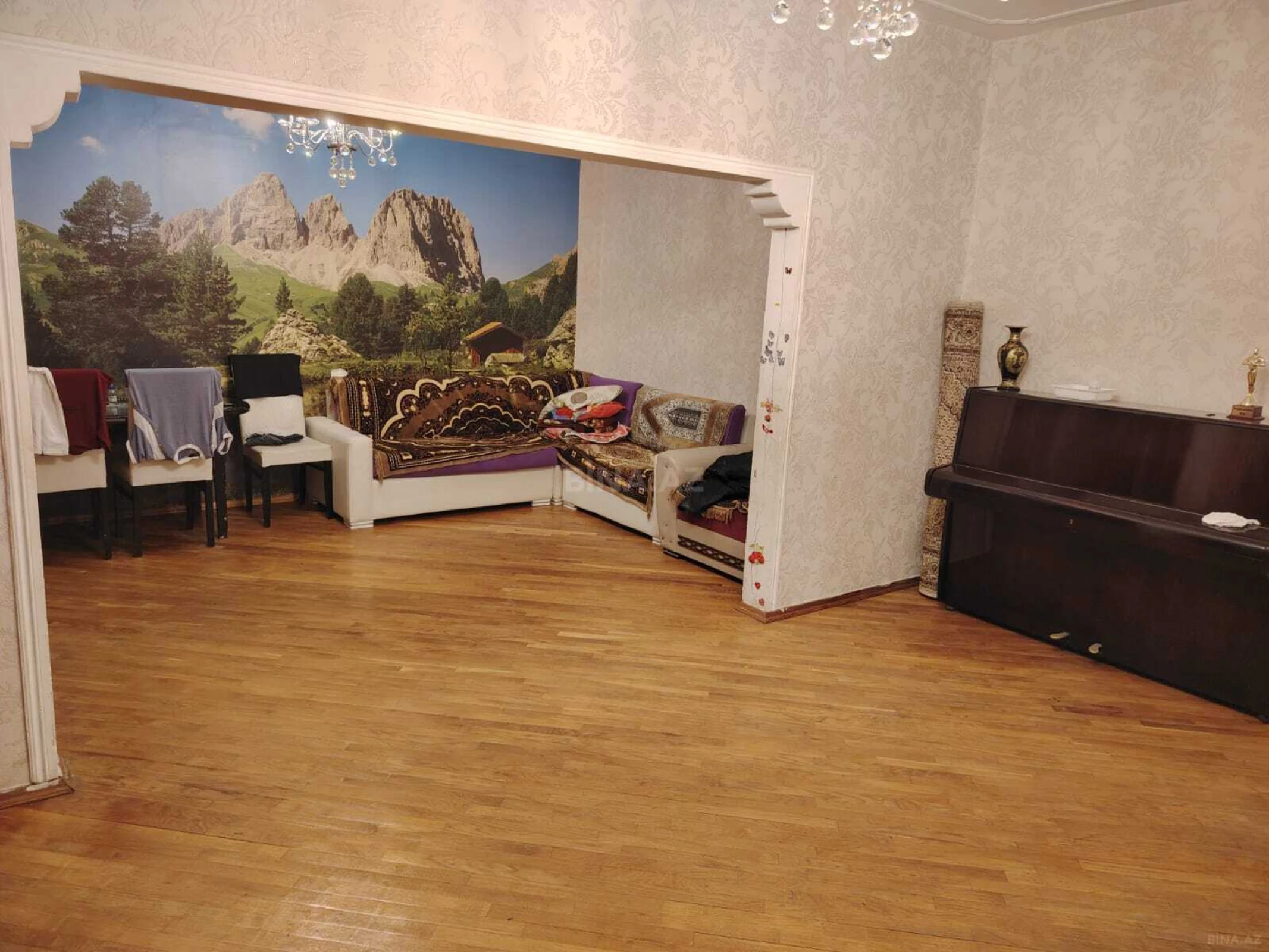 Kirayə verilir 4 otaqlı mənzil 110 m²