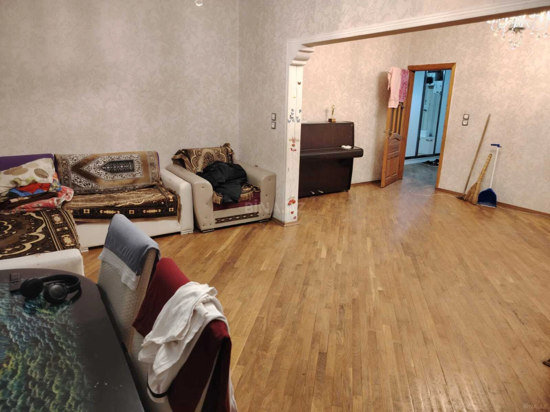 Kirayə verilir 4 otaqlı mənzil 110 m²