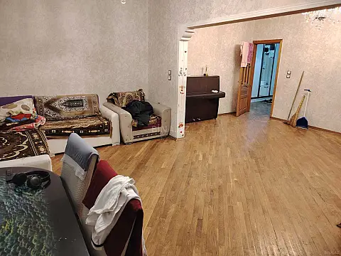 Kirayə verilir 4 otaqlı mənzil 110 m²