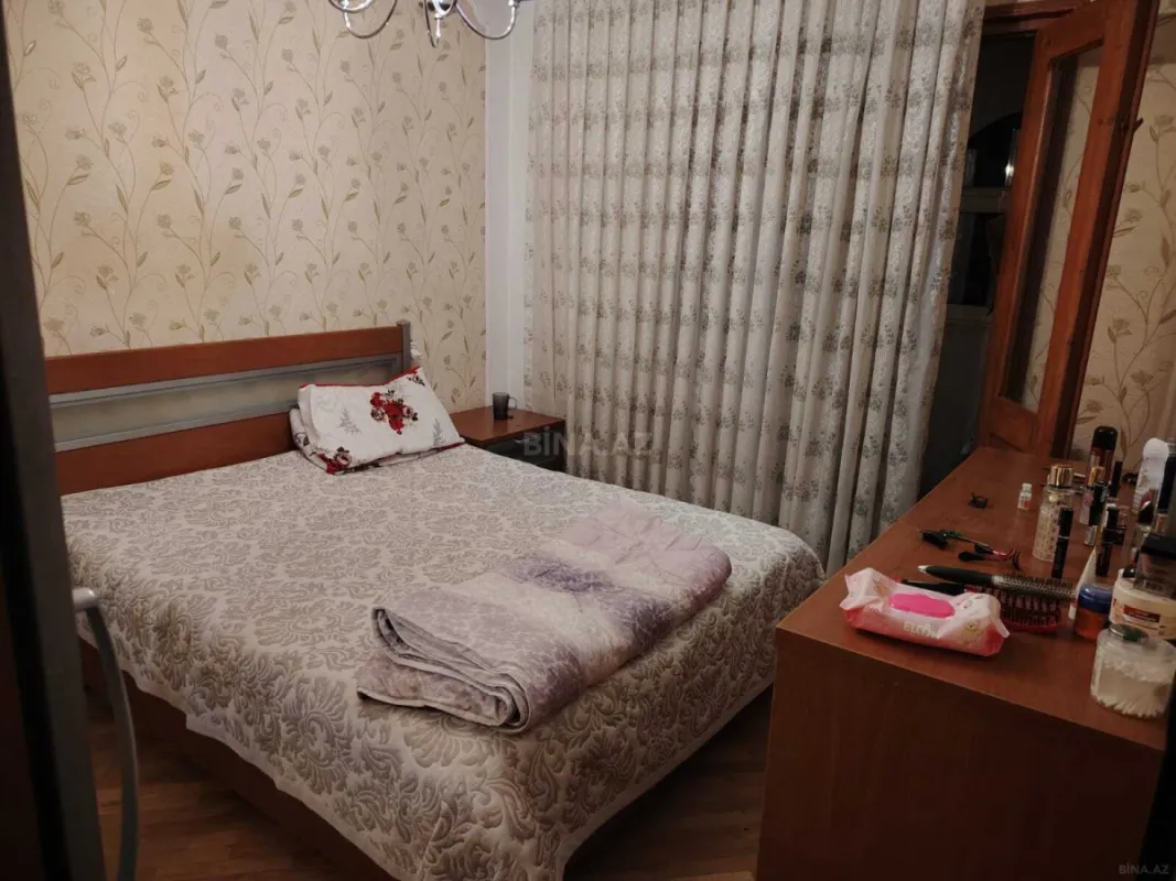 Kirayə verilir 4 otaqlı mənzil 110 m²