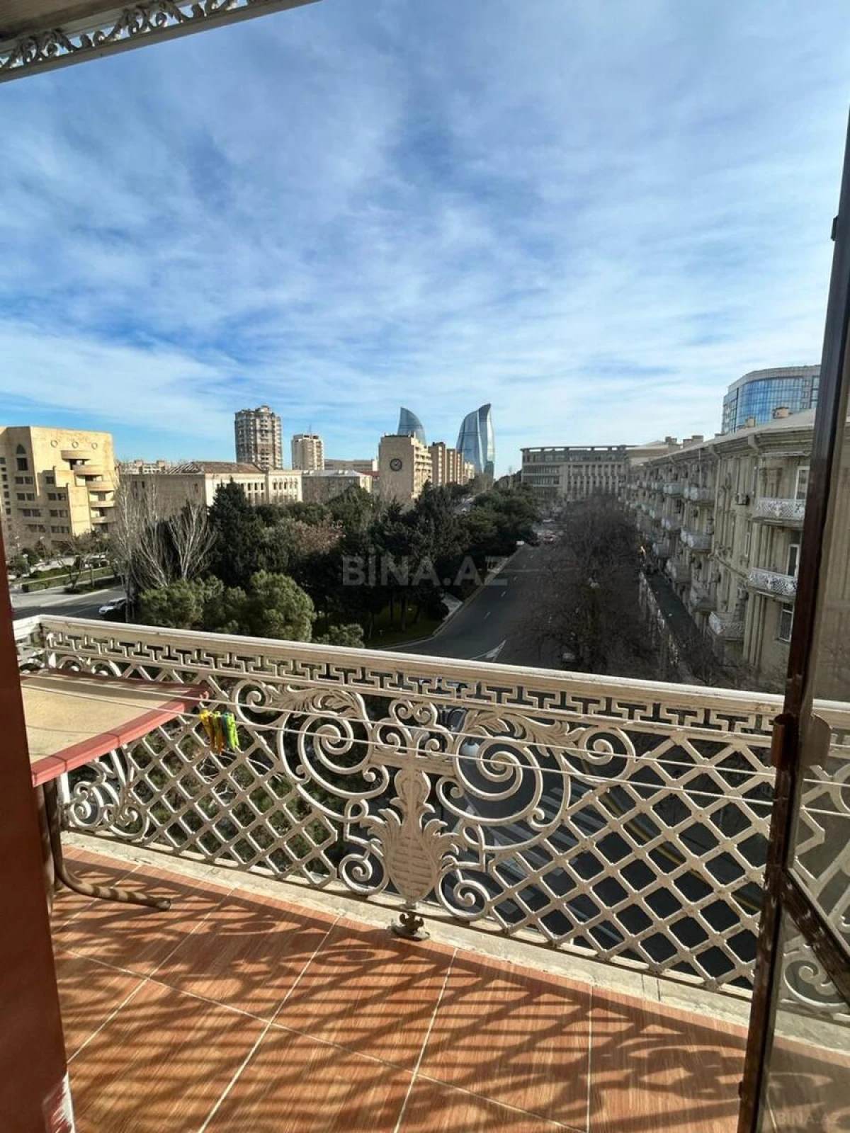 Satılır 2 otaqlı mənzil 60 m²