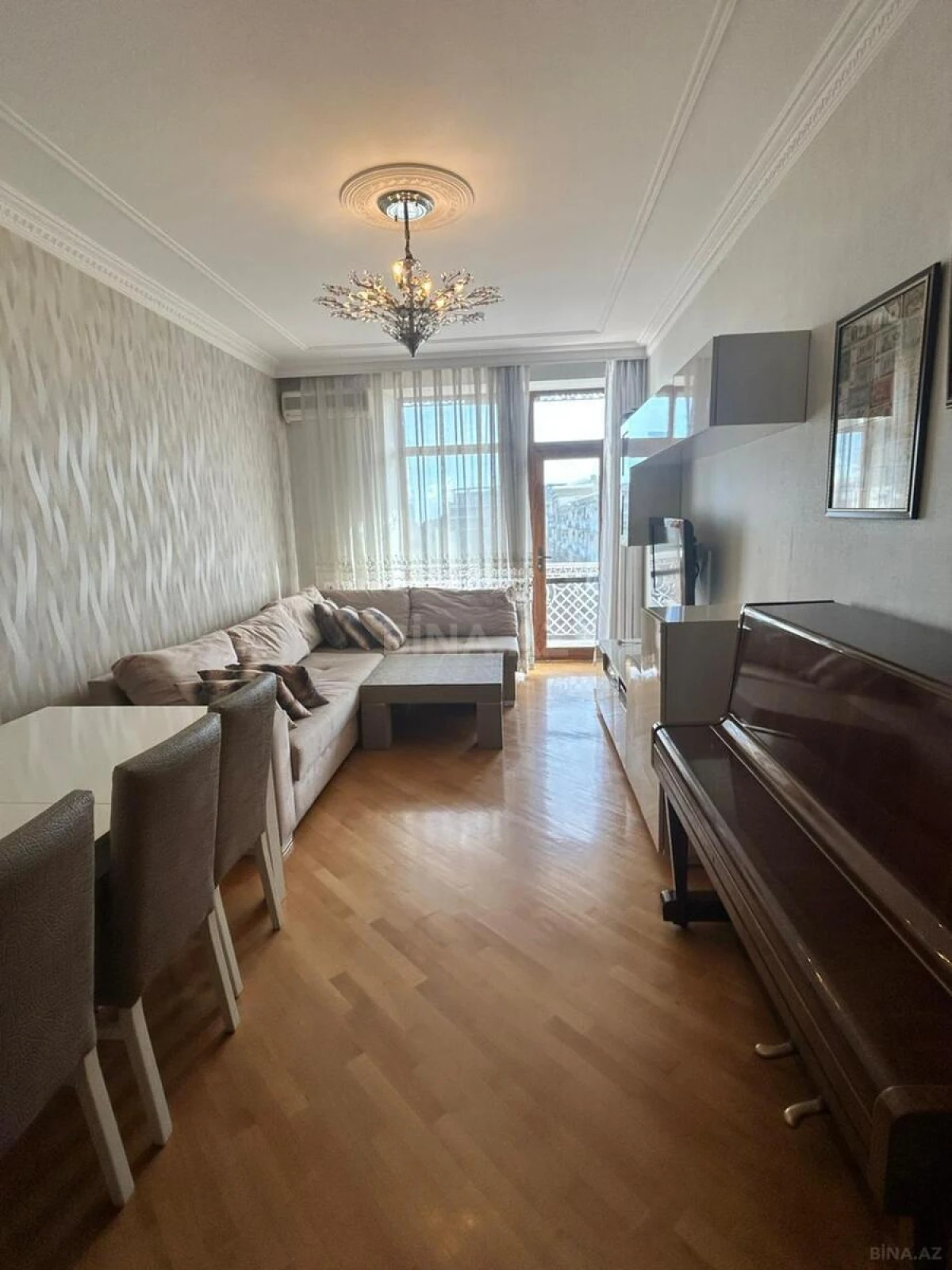 Satılır 2 otaqlı mənzil 60 m²