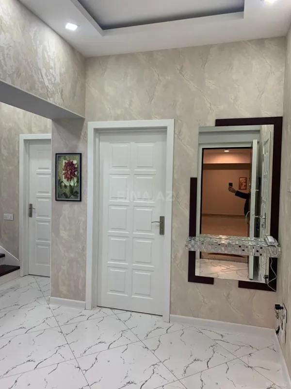 Kirayə verilir 3 otaqlı mənzil 150 m²