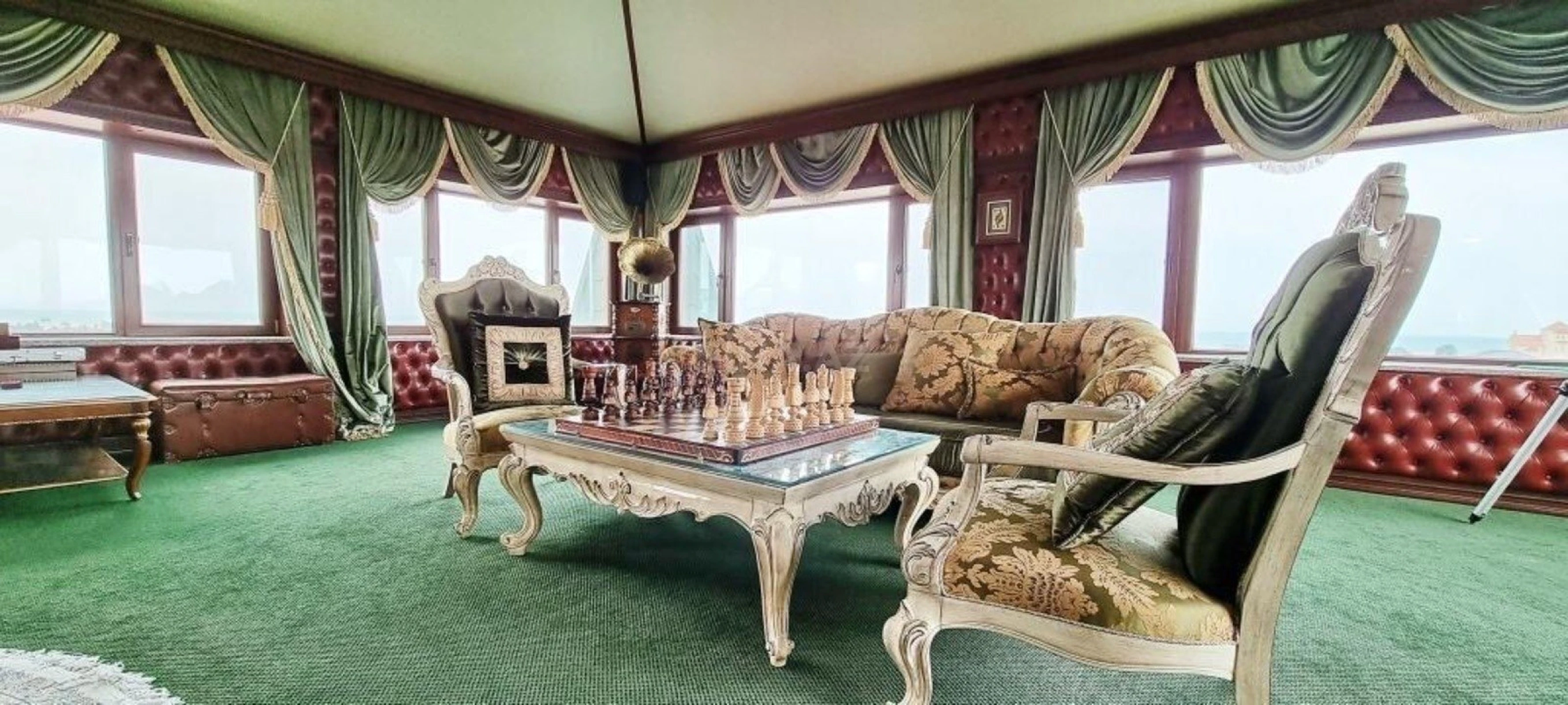 Kirayə verilir 9 otaqlı həyət evi 800 m²