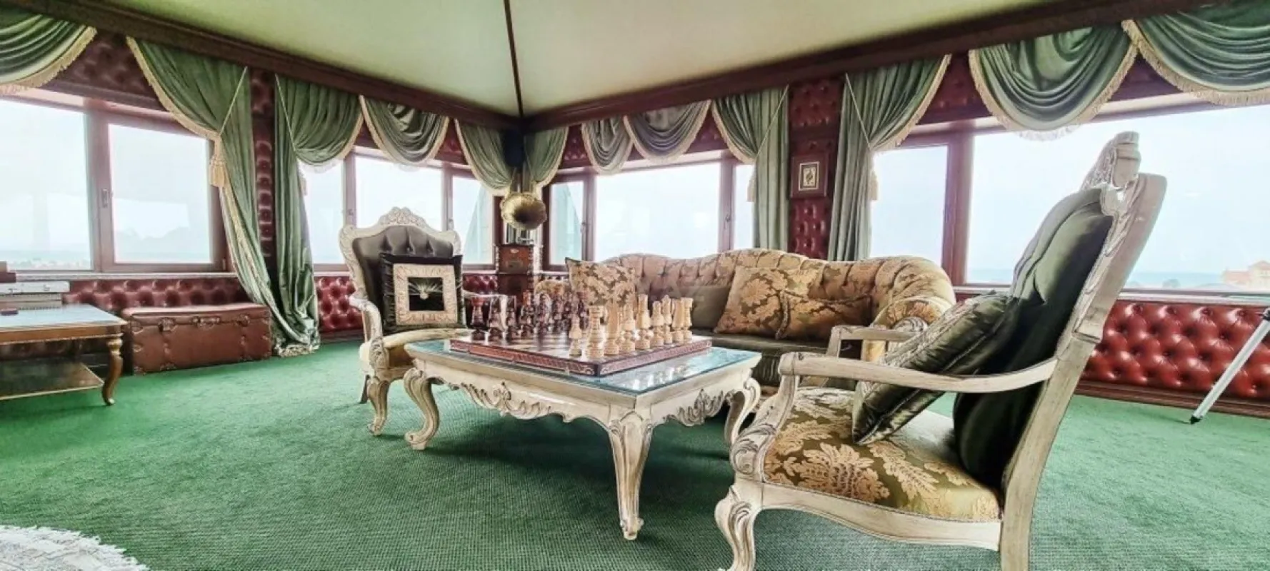 Kirayə verilir 9 otaqlı həyət evi 800 m²