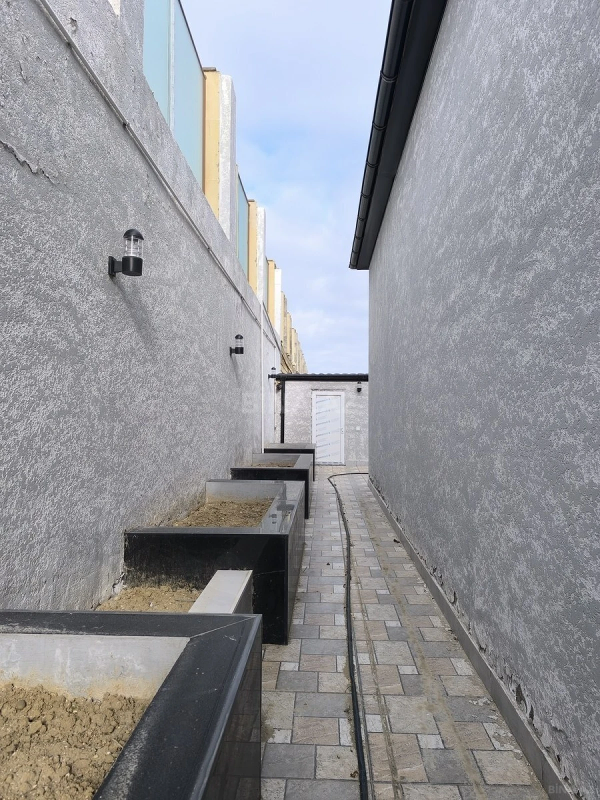 Satılır 4 otaqlı həyət evi 170 m²