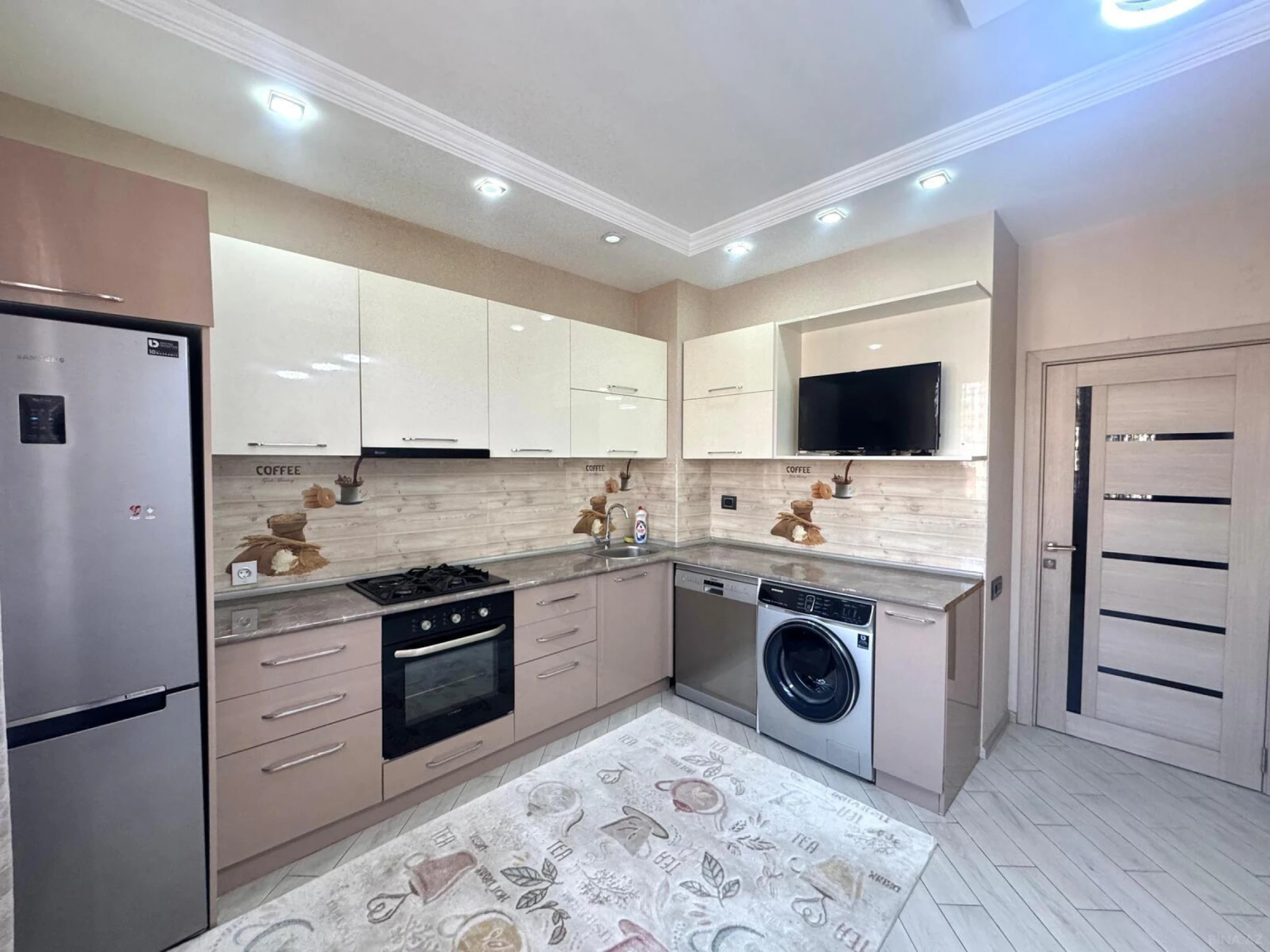 Satılır 3 otaqlı mənzil 82 m²