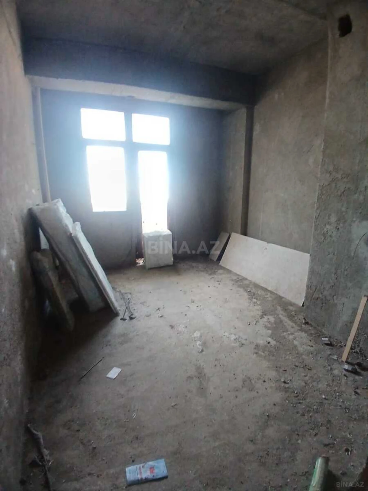 Satılır 2 otaqlı mənzil 86 m²